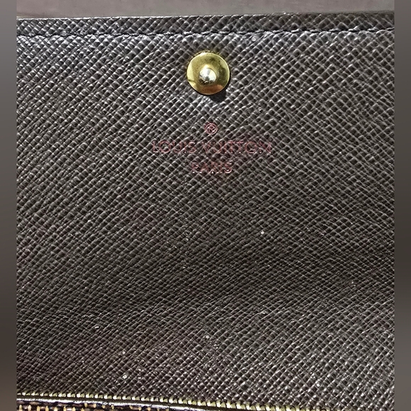 Louis Vuitton Damier Ebene Sarah Wallet - Picture 3 of 16